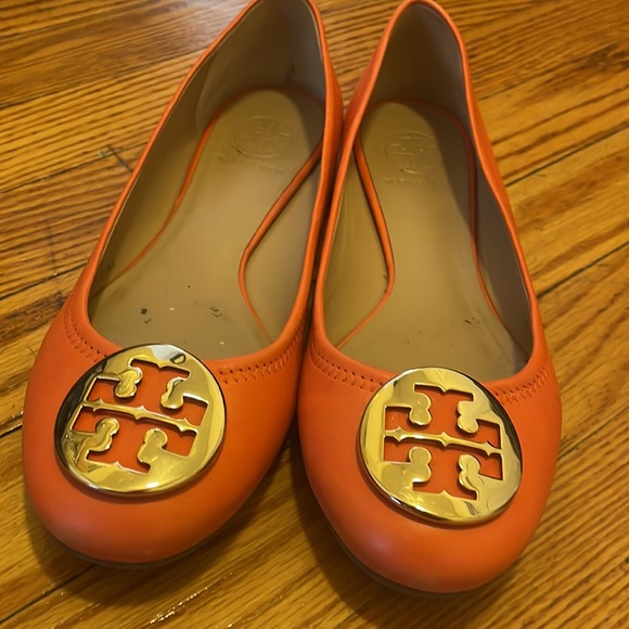 Tory Burch gorgeous coral flats - Picture 2 of 5